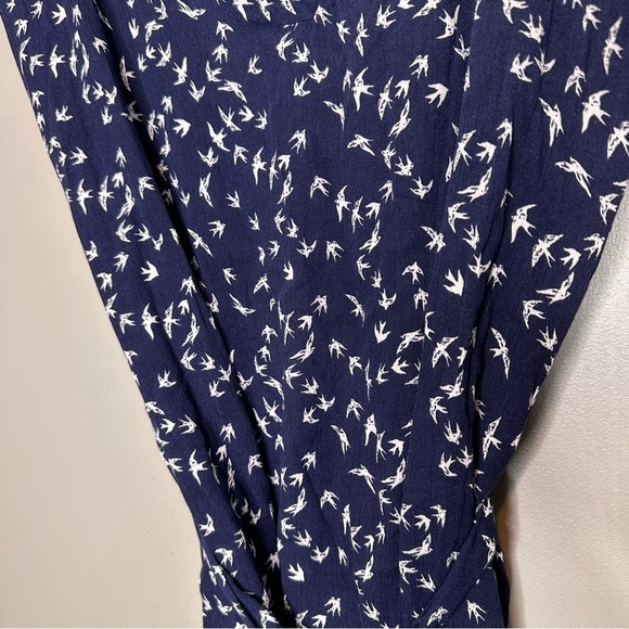 NWT Le Lis Collection Print belted Maternity blouse - Picture 2 of 9